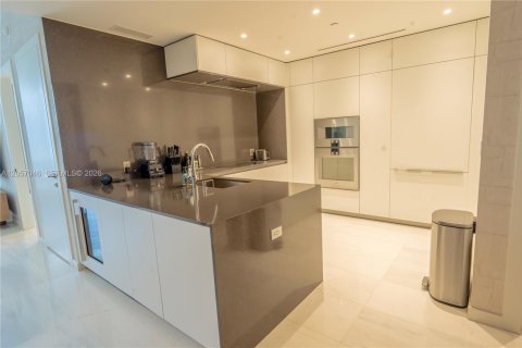 Copropriété à louer à Miami, Floride: 2 chambres, 133.5 m2 № 2168113 - photo 9