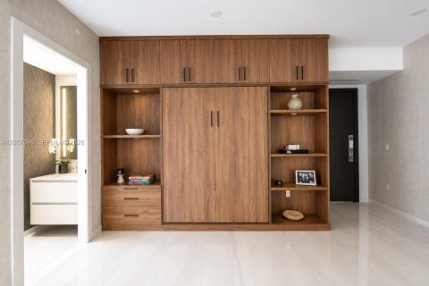Copropriété à louer à Miami, Floride: 2 chambres, 133.5 m2 № 2168113 - photo 7