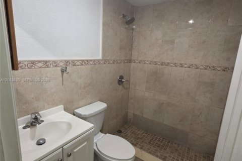 Condo in Hialeah, Florida, 3 bedrooms  № 2353638 - photo 5