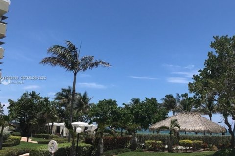 Condominio en alquiler en Hollywood, Florida, 2 dormitorios, 116.22 m2 № 2010382 - foto 26