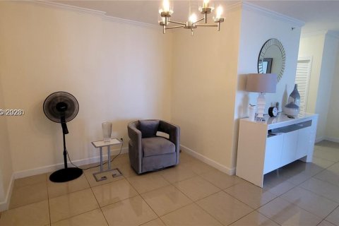 Condominio en alquiler en Hollywood, Florida, 2 dormitorios, 116.22 m2 № 2010382 - foto 8