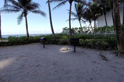 Condominio en alquiler en Hollywood, Florida, 2 dormitorios, 116.22 m2 № 2010382 - foto 20