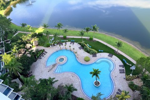 Condo in Sunrise, Florida, 3 bedrooms  № 2278264