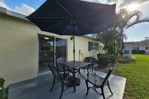 Villa ou maison à vendre à Bradenton, Floride: 2 chambres, 83.61 m2 № 1905562 - photo 13