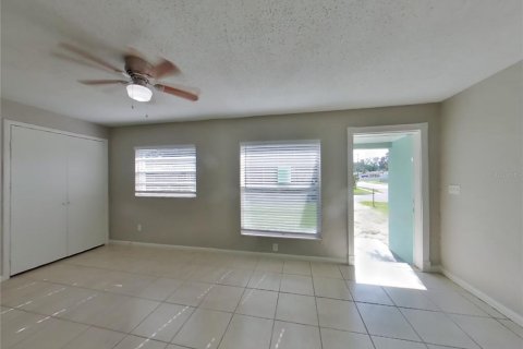 Casa en alquiler en Tampa, Florida, 3 dormitorios, 114.64 m2 № 1910969 - foto 3