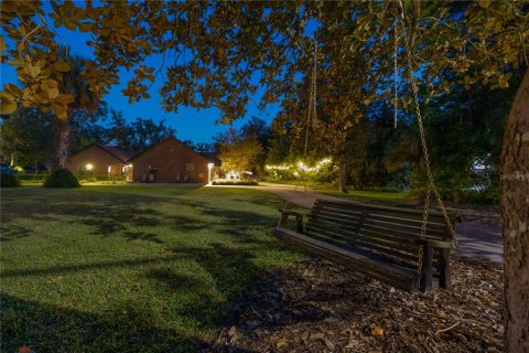 House in Ocala, Florida 4 bedrooms, 376.16 sq.m. № 2209687 - photo 8