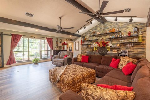 House in Ocala, Florida 4 bedrooms, 376.16 sq.m. № 2209687 - photo 17