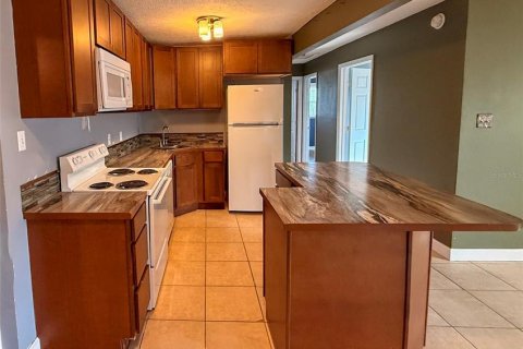 Casa en venta en Mount Dora, Florida, 4 dormitorios, 135.17 m2 № 2148600 - foto 10