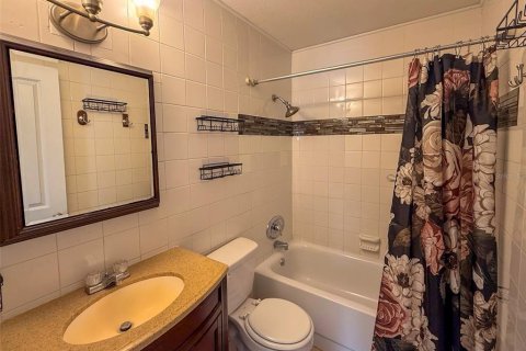 Casa en venta en Mount Dora, Florida, 4 dormitorios, 135.17 m2 № 2148600 - foto 28
