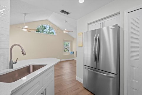 Copropriété à vendre à New Smyrna Beach, Floride: 2 chambres, 80.27 m2 № 1631290 - photo 7