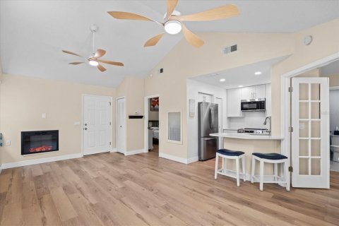 Copropriété à vendre à New Smyrna Beach, Floride: 2 chambres, 80.27 m2 № 1631290 - photo 11