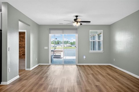 House in Palm Coast, Florida 3 bedrooms, 175.68 sq.m. № 1903847 - photo 15