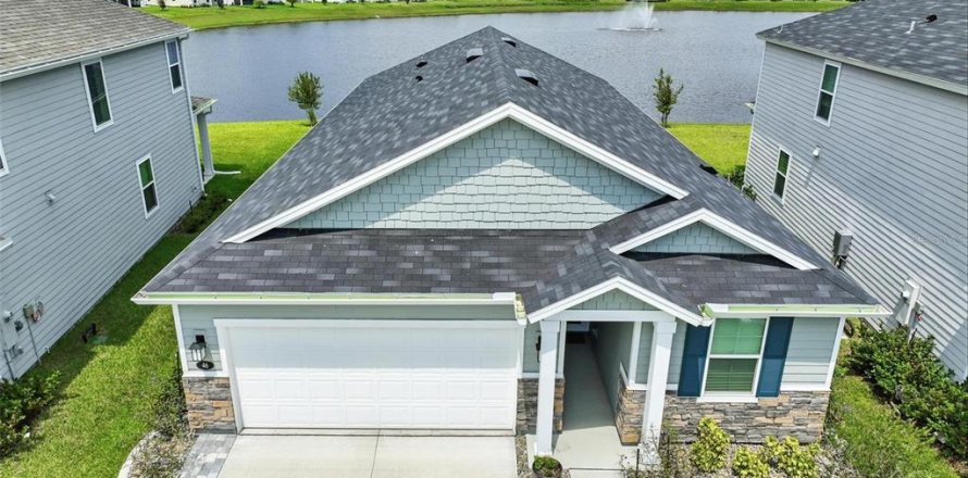 House in Palm Coast, Florida 3 bedrooms, 175.68 sq.m. № 1903847