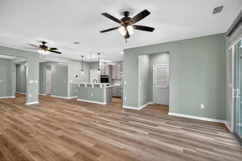 House in Palm Coast, Florida 3 bedrooms, 175.68 sq.m. № 1903847 - photo 19