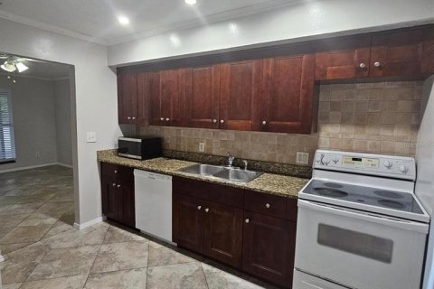 Apartamento en alquiler en Bradenton, Florida, 2 dormitorios, 76.55 m2 № 2230272 - foto 4