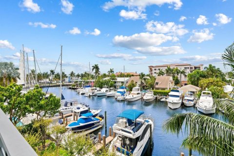 Copropriété à louer à Fort Lauderdale, Floride: 4 chambres, 307.32 m2 № 2407278 - photo 10