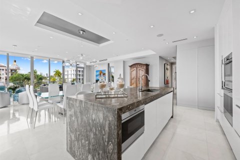Copropriété à louer à Fort Lauderdale, Floride: 4 chambres, 307.32 m2 № 2407278 - photo 12