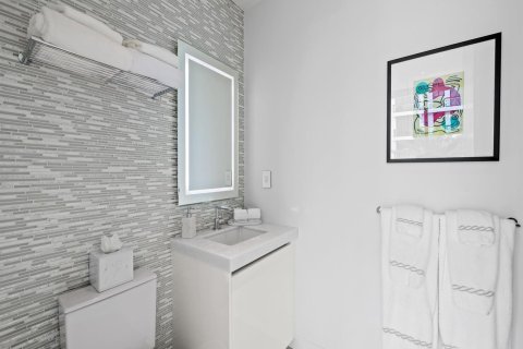 Copropriété à louer à Fort Lauderdale, Floride: 4 chambres, 307.32 m2 № 2407278 - photo 24