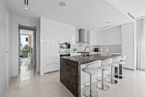 Copropriété à louer à Fort Lauderdale, Floride: 4 chambres, 307.32 m2 № 2407278 - photo 4