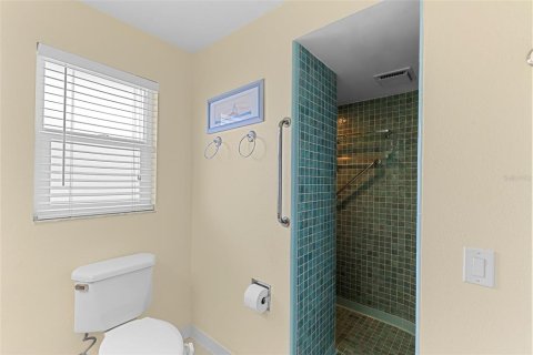 House in Saint Petersburg, Florida 3 bedrooms, 198.35 sq.m. № 1717411 - photo 21