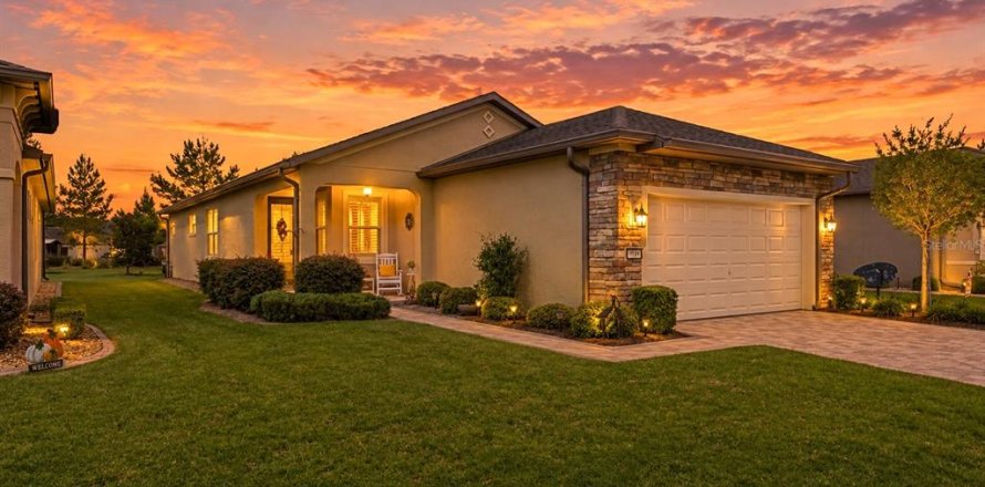Villa ou maison à Ocala, Floride 2 chambres, 134.43 m2 № 2421908