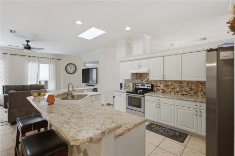 Villa ou maison à vendre à Palm Coast, Floride: 4 chambres, 311.04 m2 № 2349729 - photo 13