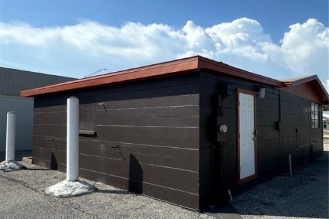 Снять в аренду коммерческую недвижимость в Венеция, Флорида 102.56м2, № 2156563 - фото 4