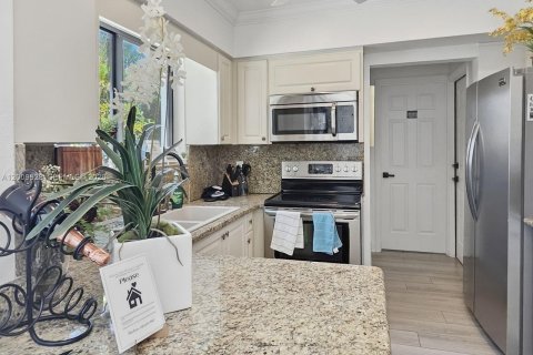 Villa ou maison à louer à Lighthouse Point, Floride: 4 chambres № 2073334 - photo 6