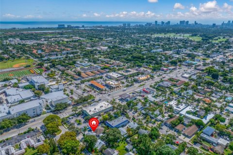 Commercial property in Hollywood, Florida 261.24 sq.m. № 2091027 - photo 28