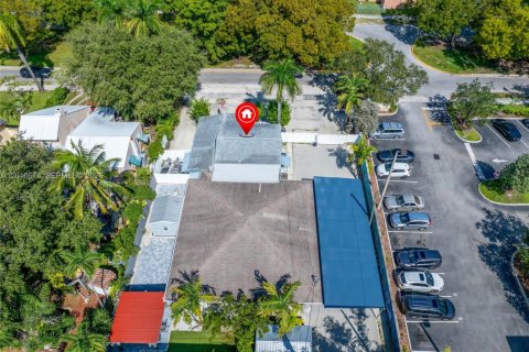 Commercial property in Hollywood, Florida 261.24 sq.m. № 2091027 - photo 24