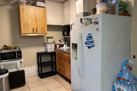 House in Dania Beach, Florida 3 bedrooms, 149.11 sq.m. № 2042926 - photo 7