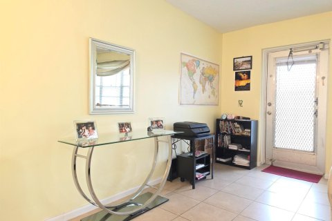 Copropriété à vendre à West Palm Beach, Floride: 1 chambre, 63.55 m2 № 2177328 - photo 4
