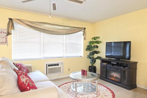 Copropriété à vendre à West Palm Beach, Floride: 1 chambre, 63.55 m2 № 2177328 - photo 11