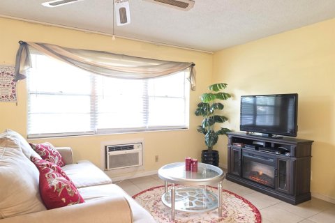 Copropriété à vendre à West Palm Beach, Floride: 1 chambre, 63.55 m2 № 2177328 - photo 10