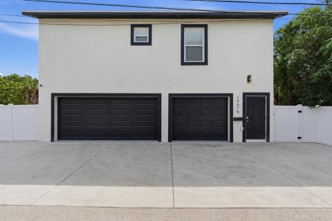 Apartamento en Saint Petersburg, Florida 2 dormitorios, 66.98 m2 № 2145583