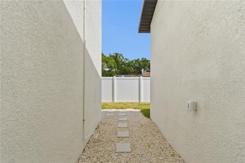 Apartamento en alquiler en Saint Petersburg, Florida, 2 dormitorios, 66.98 m2 № 2145583 - foto 17