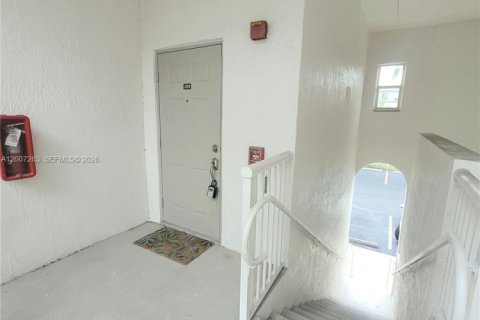 Copropriété à louer à Miramar, Floride: 3 chambres, 134.24 m2 № 2071349 - photo 4