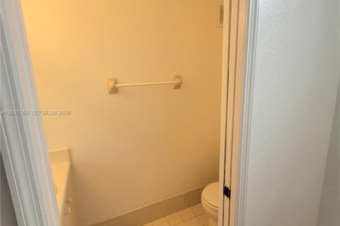 Copropriété à louer à Miramar, Floride: 3 chambres, 134.24 m2 № 2071349 - photo 13