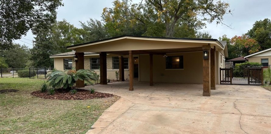 House in Jacksonville, Florida 4 bedrooms, 135.54 sq.m. № 838915