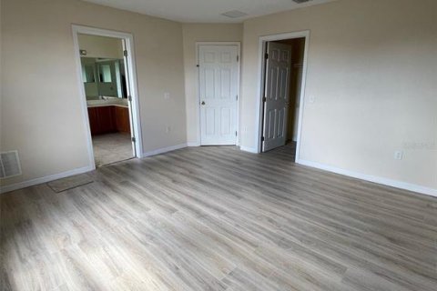 Villa ou maison à louer à Kissimmee, Floride: 4 chambres, 200.85 m2 № 2358189 - photo 18