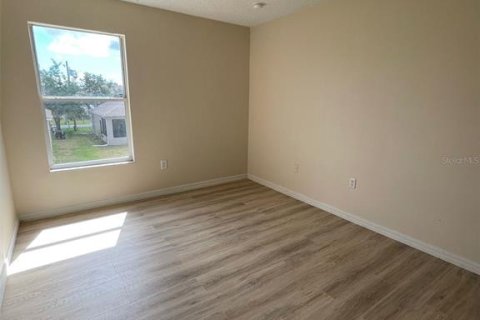 Villa ou maison à louer à Kissimmee, Floride: 4 chambres, 200.85 m2 № 2358189 - photo 13