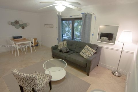Apartment in Miami Beach, Florida 1 bedroom, 44.59 sq.m. № 1961801