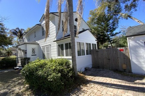 Commercial property in Orlando, Florida 234.86 sq.m. № 2092905 - photo 7