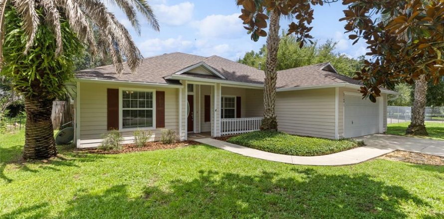 House in Gainesville, Florida 3 bedrooms, 153.1 sq.m. № 1850248
