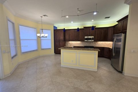 House in Boynton Beach, Florida 3 bedrooms, 198.9 sq.m. № 1864897 - photo 7