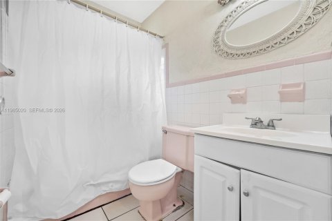 Casa en venta en Deerfield Beach, Florida, 2 dormitorios, 107.77 m2 № 2046560 - foto 21