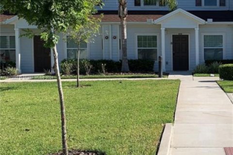 Townhouse in Kissimmee, Florida 3 bedrooms № 1883787 - photo 5