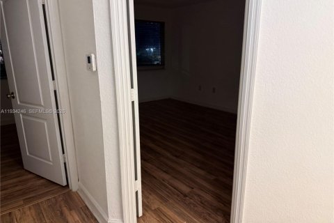 Townhouse in Wellington, Florida 3 bedrooms, 141.58 sq.m. № 1997916 - photo 16