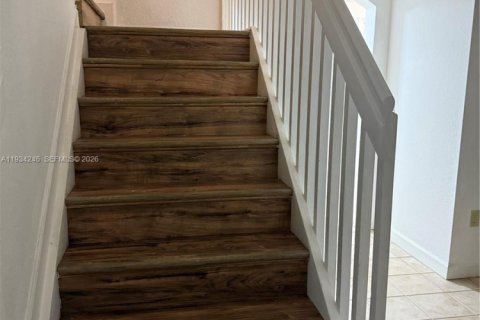 Townhouse in Wellington, Florida 3 bedrooms, 141.58 sq.m. № 1997916 - photo 15