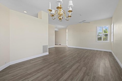 Villa ou maison à vendre à Englewood, Floride: 3 chambres, 199.65 m2 № 1515784 - photo 3